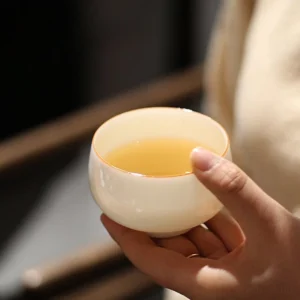 handmade chinese white porcelain tea cup with gold rim 4oz for tea tasting
