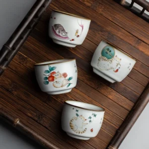 Full display of cute hand-painted cat Chinese Gongfu tea bowl 3.4oz