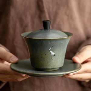 full set view of hand-painted retro porcelain crane gaiwan with gold rim