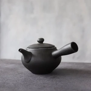 Full view of 17oz matte black ceramic kyusu side handle teapot