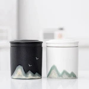 Portable ceramic tea mug with strainer and travel bag full set display